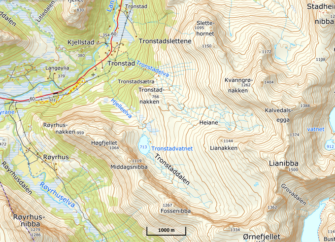 Hentet fra Kartverket.  Sti er merket på kartet til Tronstadsætra. Deretter følger en fjellryggen som ikke er så markert som fjellryggene på begge sider.